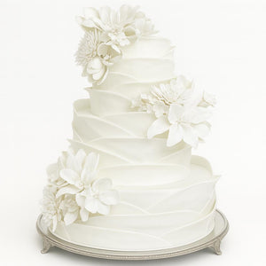 Bolo Ruffle Orgânico com Bouquet Branco